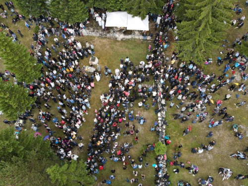 FOTO/VIDEO: Tisuće vjernika na Kedžari proslavilo Divin dan