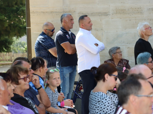 FOTO: Mlada misa fra Mislava Jozića na Šćitu