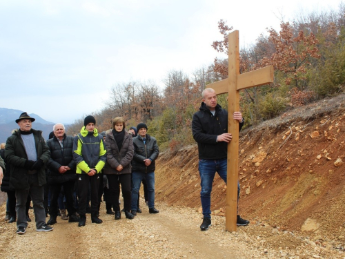 FOTO: Put križa u župi Uzdol