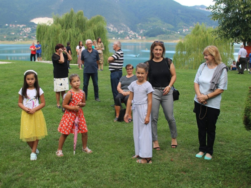 FOTO: Promocija knjige dr. sc. Šimuna Novakovića i druga večer trodnevnice na Šćitu