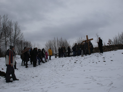 FOTO: Put križa - Prva korizmena nedjelja u župi Uzdol