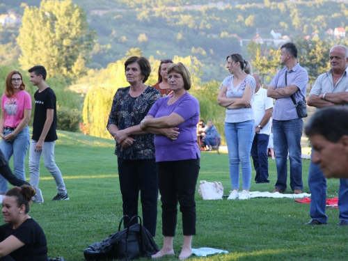 FOTO: Započela trodnevnica u župi Rama-Šćit, prvašići darovani prigodnim darovima