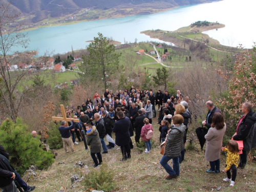 FOTO: Ramski put križa u Podboru