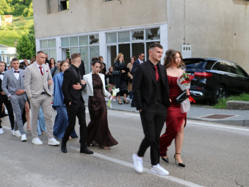 FOTO: Matura 2025. - Defile mladosti na ulicama Prozora