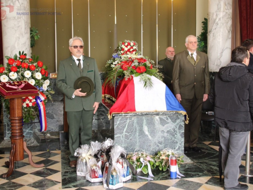 FOTO: Na Mirogoju sahranjen pukovnik Ante Pavlović