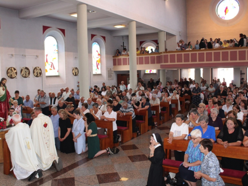 FOTO: Patron župe Prozor - Presveto Srce Isusovo