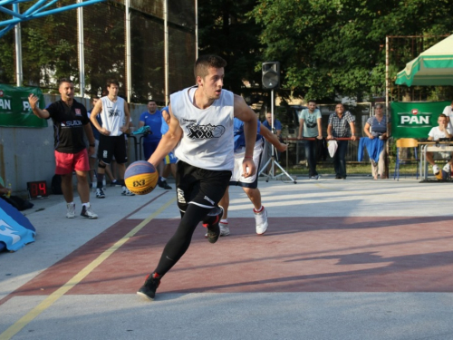 FOTO: ''General Vasilije Mitu'' iz Zagreba pobjednik 15. Streetball Rama