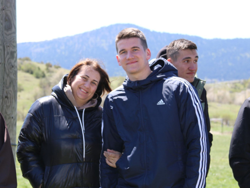 FOTO: Druženje Rumbočana i sv. misa na Zahumu