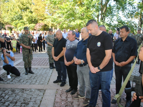 FOTO: Obilježena 28. obljetnica stradanja Hrvata na Uzdolu