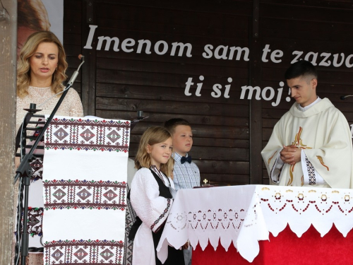 FOTO: Mlada misa vlč. Josipa Papka u župi Prozor