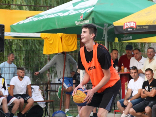 FOTO: Druga večer Streetball turnira u Prozoru