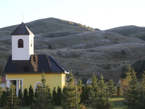 FOTO/VIDEO: Zvirnjača - 'složna braća kuću grade'