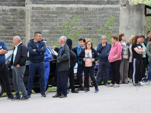 FOTO: Na Ustirami svečano otkriven spomenik poginulim i nestalim braniteljima