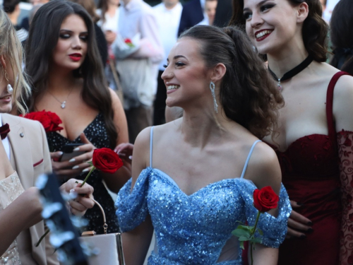 FOTO/VIDEO: Matura 2024. - Defile mladosti na ulicama Prozora