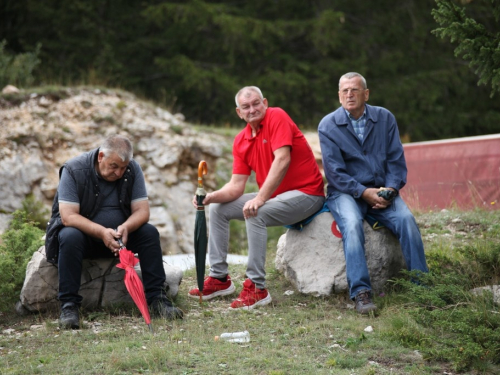 FOTO: Na Vranu služena sv. misa za poginule duvandžije