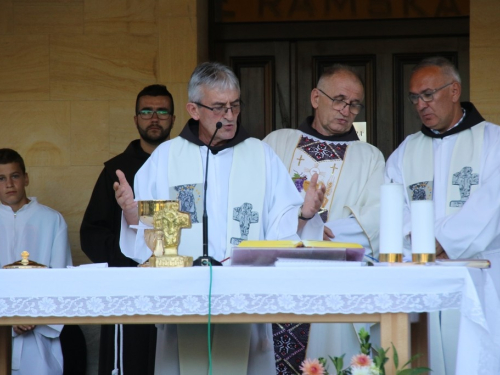 FOTO: Druga večer trodnevnice Maloj Gospi na Šćitu