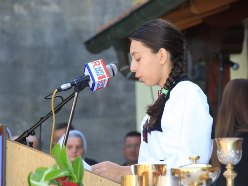 FOTO/VIDEO: Na Uzdolu obilježena 22. obljetnica stravičnog pokolja nad Hrvatima