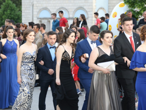 FOTO: Matura 2018. - Defile mladosti na ulicama Prozora