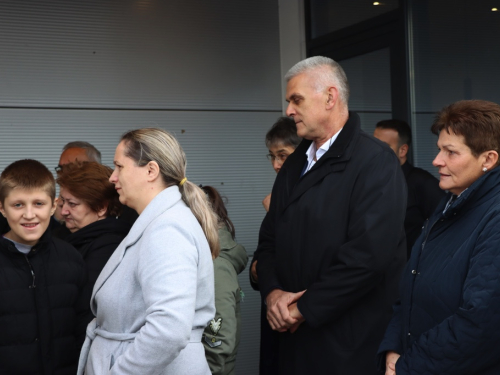 FOTO/VIDEO: Svečano otvoren prodajni centar Baković u Ripcima