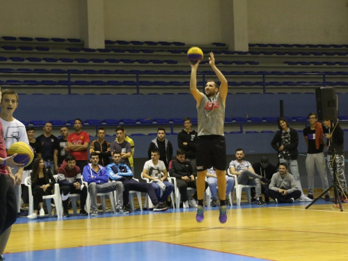 Foto: Caffe Pizzeria Mondeo pobjednik Streetball Rama 2019.