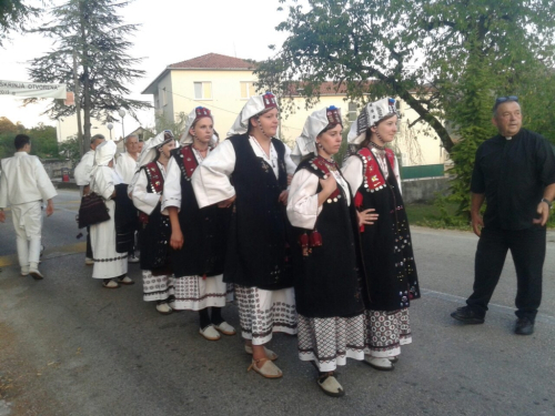 HKUD Uzdol nastupao u Muću na Međunarodnoj smotri folklora