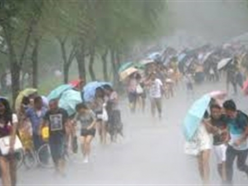 Hong Kong očekuje tajfun Nide: Otkazani letovi, škole zatvorene