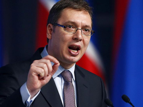 Vučić: “Ne želim nikoga ništa moliti”