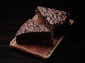 Kolač bez jaja i mlijeka: Gotov je za 15 minuta