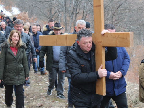 FOTO: Put križa u župi Uzdol