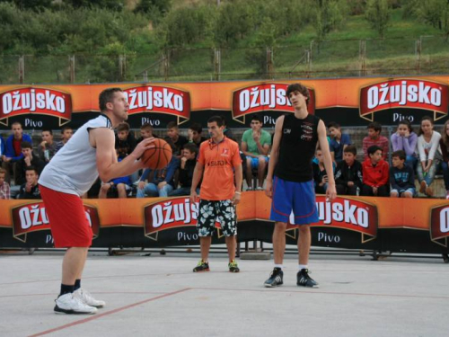 FOTO: Druga večer košarkaškog turnira "Streetball Rama 2014."