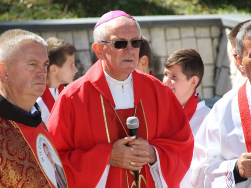 FOTO: Na Uzdolu obilježena 24. obljetnica stravičnog pokolja nad Hrvatima