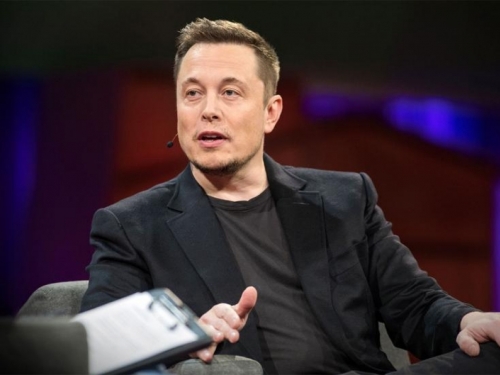 Elon Musk ponudio proizvoditi respiratore