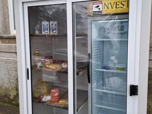 ''Hladnjak dobrote'' livanjske gimnazije u 4 godine podijelio gotovo 5 tona hrane