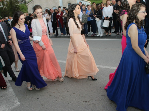 FOTO/VIDEO: Matura 2017. - Defile mladosti na ulicama Prozora