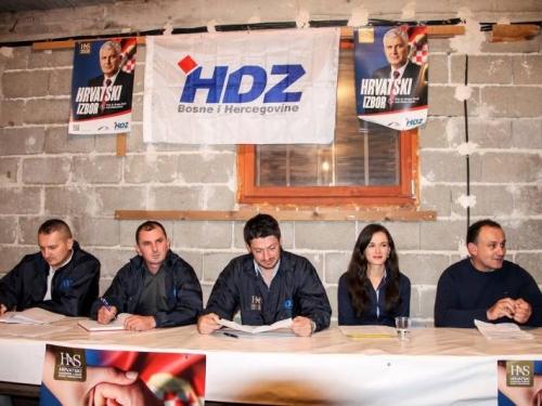 Javne tribine HDZ BiH u Jaklićima i Rumbocima