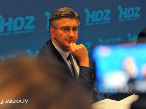 Plenković komentirao ”srednji prst”: Pravi problem je Škoro