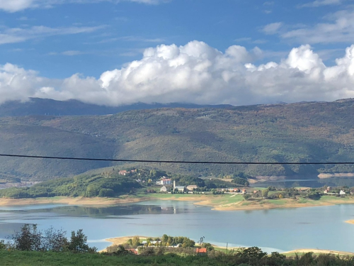 FOTO: 300 mladih na planinarskom križnom putu Bugojno - Kupres - Rama