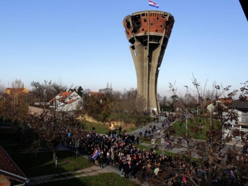 Vukovarci se u ponedjeljak prisjećaju najbolnijeg dana u novijoj povijesti