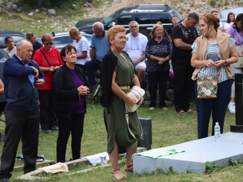 FOTO/VIDEO: Na Vranu služena sv. misa za poginule duvandžije