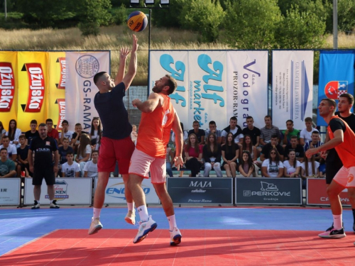 FOTO: Druga večer Streetball turnira u Prozoru