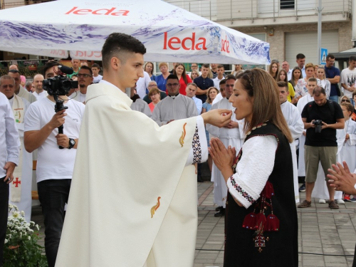 FOTO: Mlada misa vlč. Josipa Papka u župi Prozor