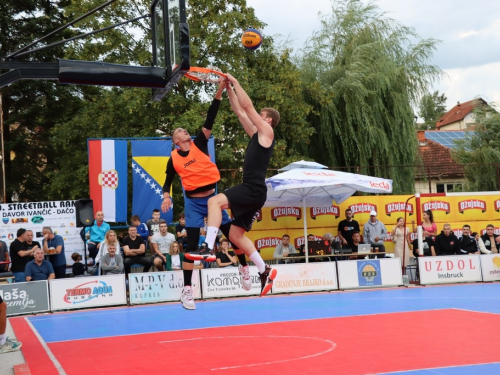 FOTO: Druga večer Streetball turnira u Prozoru