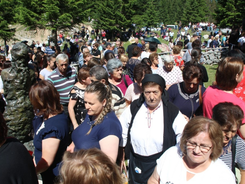 FOTO/VIDEO: Tisuće vjernika na Kedžari proslavilo Divin dan