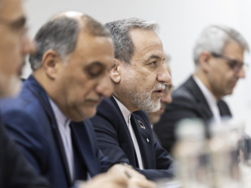 Iran: Neprijatelj je pretrpio povijesni i razoran poraz. Ruke nam ostaju na okidaču