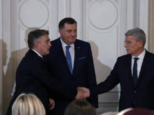 Komšić i Džaferović žele tužiti RH zbog Pelješkog mosta, Dodik se usprotivio