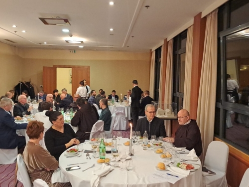 FOTO: Podrška iseljene Rame - U Zagrebu održana donatorska večera