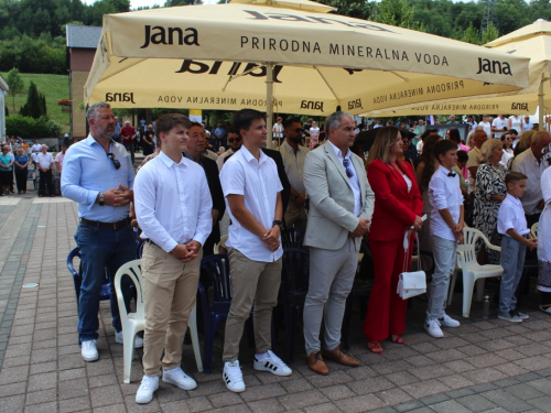 FOTO: Mlada misa vlč. Marina Petrovića u župi Prozor