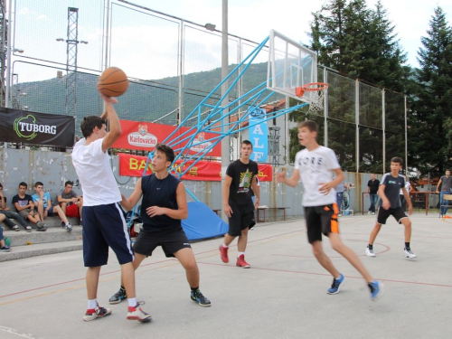 FOTO: U Prozoru održan Streetball turnir za djecu