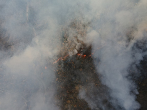 FOTO/VIDEO: Ugašen požar koji je prijetio objektu HE Rama