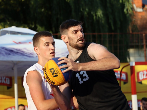 FOTO: Druga večer Streetball turnira u Prozoru